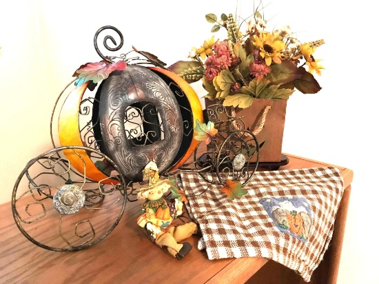 Lot of Fall Decor Items