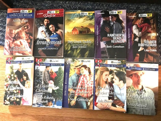 Lot of 10 Harlequin Romance Novels