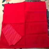 Red Burlap Table Mat with 2 Napkins