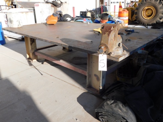 Steel Welding Table w/ 6" Vise, 10' x 7' x 40"T