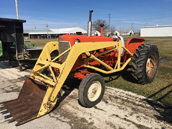 AC D17, reads 1454 hrs, good 14.9-28 tires, trip bucket loader
