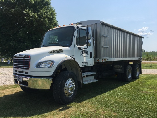 2006 Freightliner Business class M2 106, 18' KANN grain box, only 35,616 one owner miles.