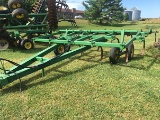 JD 1610 13 shank pull type chisel plow