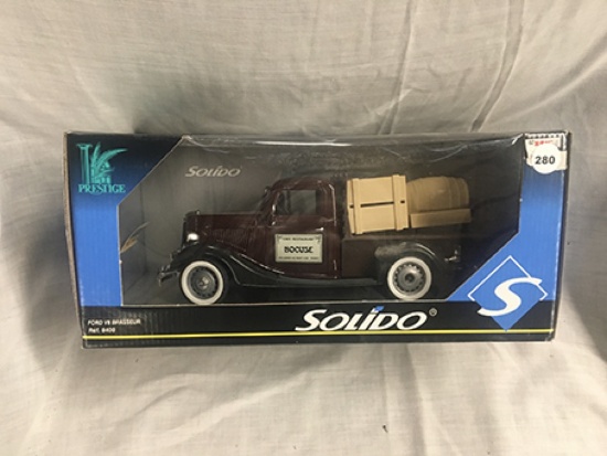 Ford V8 Brassuer, 1:18 scale, Mira by Solido