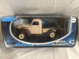 Chevrolet Pickup, 1:18 scale, Mira by Solido