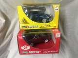 Lot of 2 cars, 1:18 scale