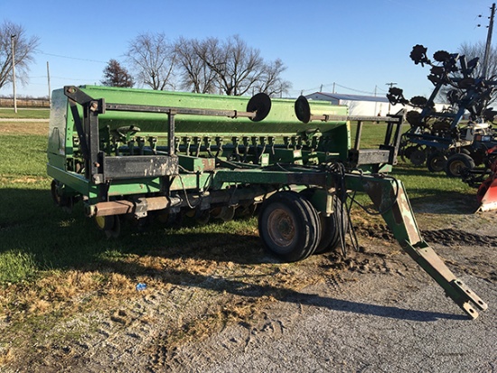 JD 750 15ft Grain Drill, Front Dolly, Markers (Consigned by Ken McElroy 309-221-8138)