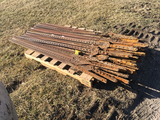(Lot of 35) 6 1/2 ft steel posts