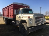 1975 Int. Loadstar 800 grain truck, gas engine (engine is getting hot), automatic, 117,596 miles