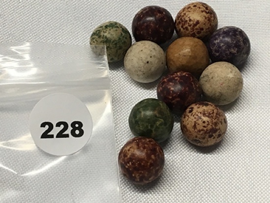 (11) 1/2  in. marbles