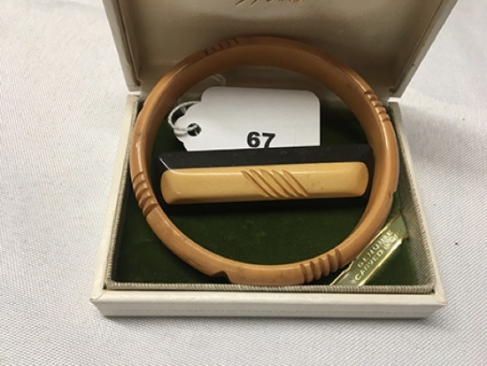 Bakelite Bangle and Bar Pin