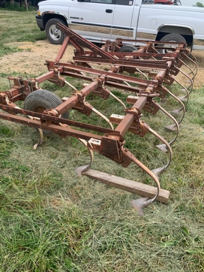 Int 12ft spring tooth cultivator