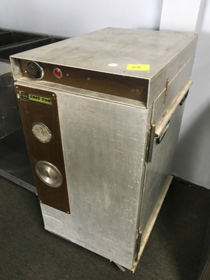 Cres-Cor 120V roll around food warmer