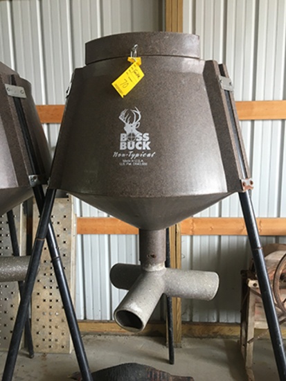 Boss Buck Deer Feeder