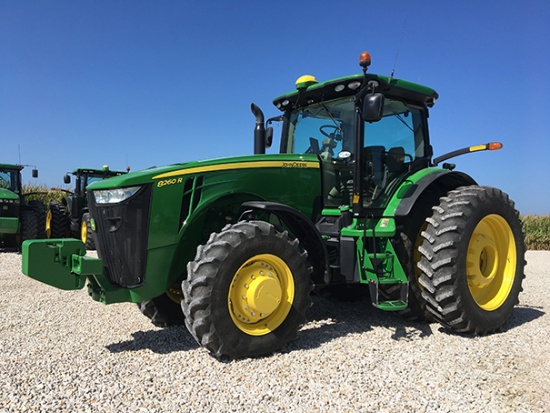 2013 JD 8260R Premium Command View II Cab Tractor