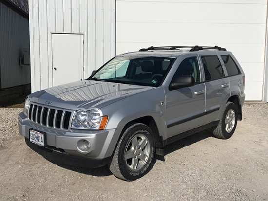 2007 Jeep Laredo 4WD, 4.7L V8, Flex fuel, automatic, 4DR, power seat, leather interior