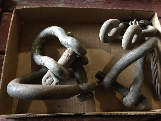 (4) Clevis