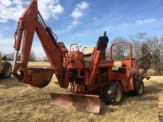 Ditch Witch 6510 trencher, backhoe, 18in bucket, 6ft backfill blade, diesel engine, reads 2143 hours