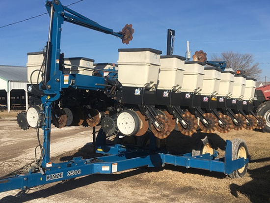 Kinze 3500 Planter