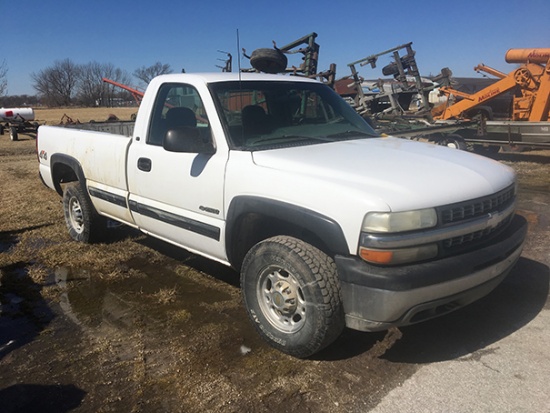 2000 Chevy 2500 Reg Cab Truck