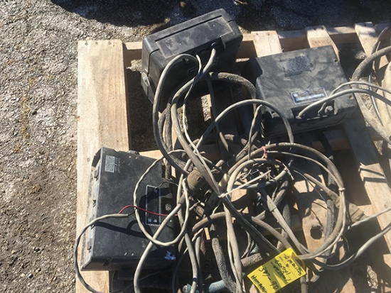 2 Monitors & Control Box