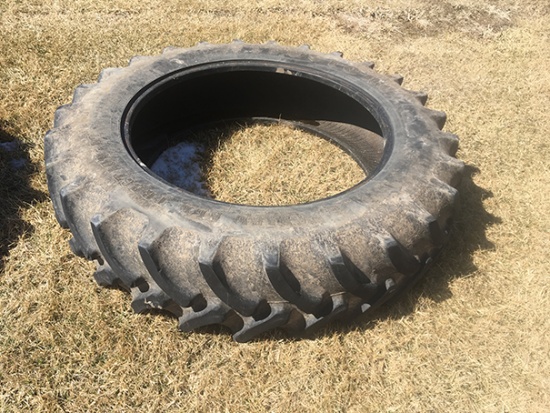 380/80-R38 Tire