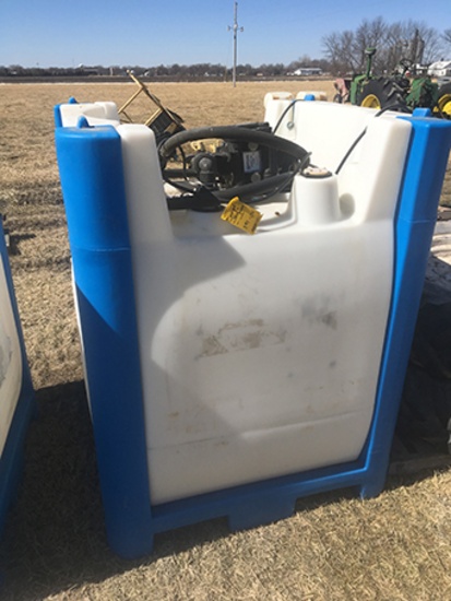 200gal Tank w/ Pump