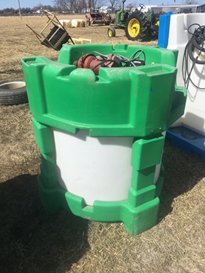140gal Tank w/ Pump