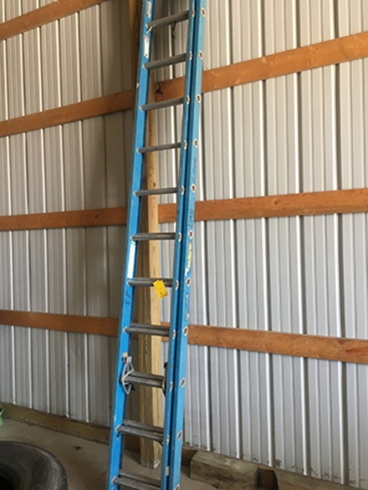 12ft Werner Fiberglass extension ladder