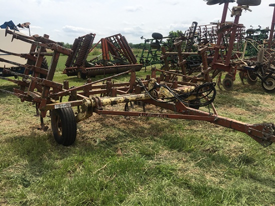 Krause 1501 19 ft. Hyd. Fold pull type field cultivator