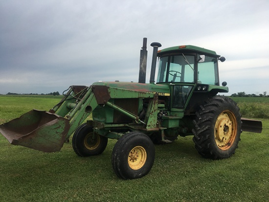 1978 JD 4440 cab tractor, quad-range