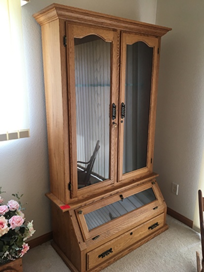 Solid oak 44 in. x 76 in. 10 gun, gun cabinet