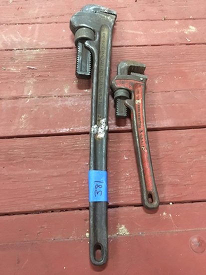 (2) Pipe Wrenches