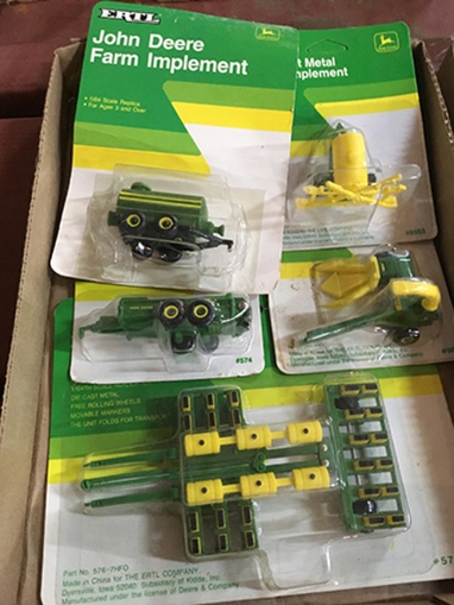 (5) 1/64 Scale Farm Imp