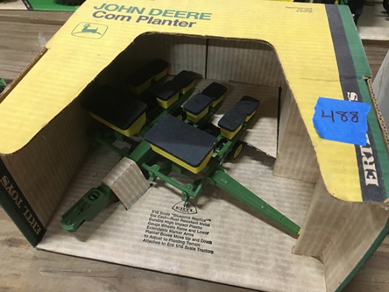 1/16 Scale JD Corn Planter