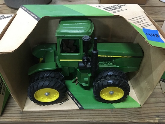 1/16 Scale JD 4 Wheel Drive Tractor