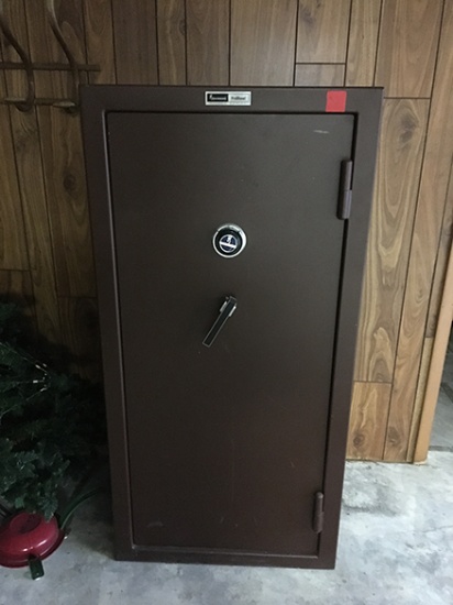Browning  24 Gun Combination Safe