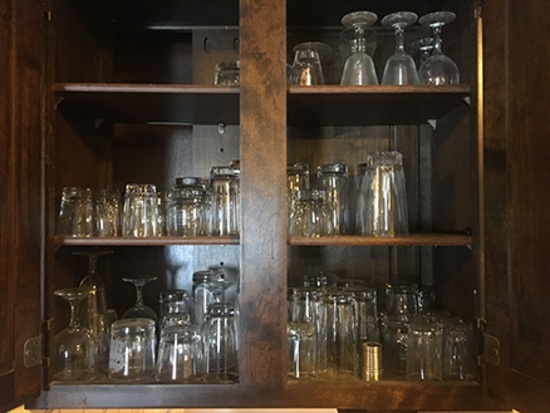 Various glasses and stemware