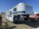 1988 Sooner 4 horse slant horse trailer with front living quarters