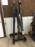 Folding 2 ton engine hoist
