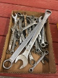 Assorted wrenches