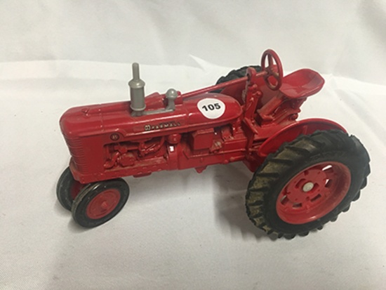 Ertl 1/16 Scale, McCormick Farmall H Tractor