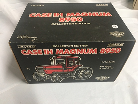 Ertl 1/16 Scale, Case IH Magnum 8950