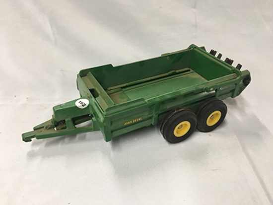 Ertl 1/16 Scale, John Deere Manure Spreader