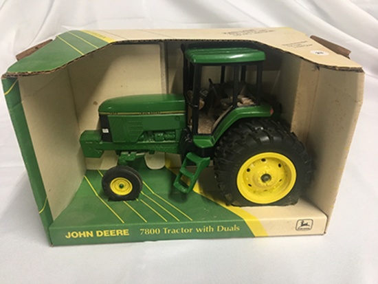 Ertl 1/16 Scale, John Deere 7800 Tractor w/ MFWD Duals