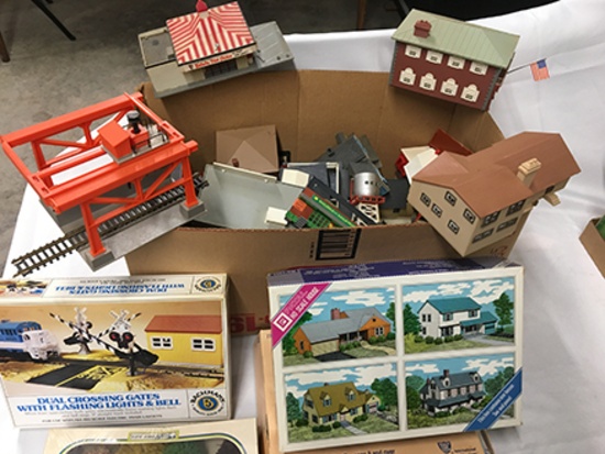 HO Scale, Buildings & Houses
