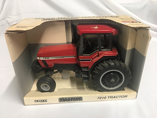Ertl 1/16 Scale, Case International Magnum 7210 Tractor