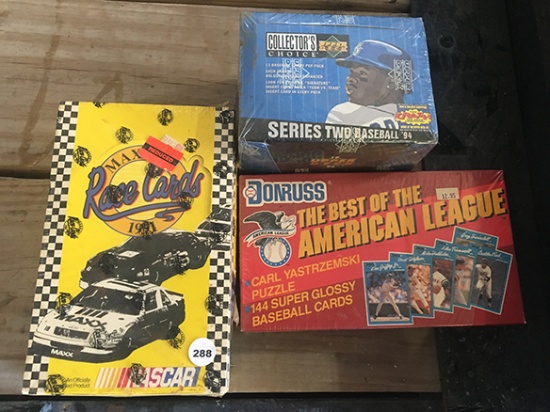 Lot of Baseball Cards & Nascar Cards