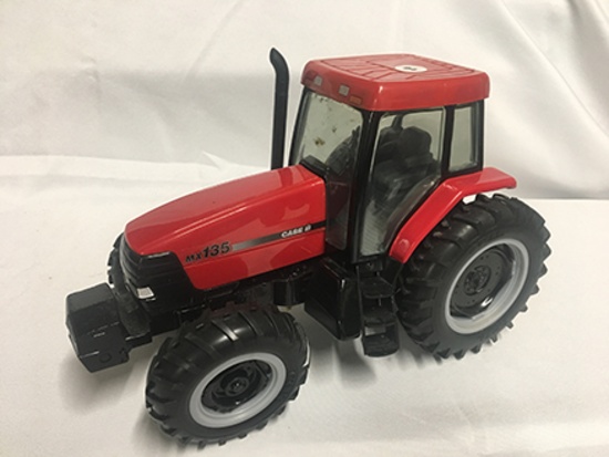 Ertl 1/16 Scale, Case IH MX135 Tractor