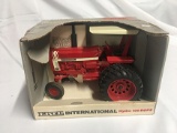 Ertl 1/16 Scale, International Hydro 100 ROPS
